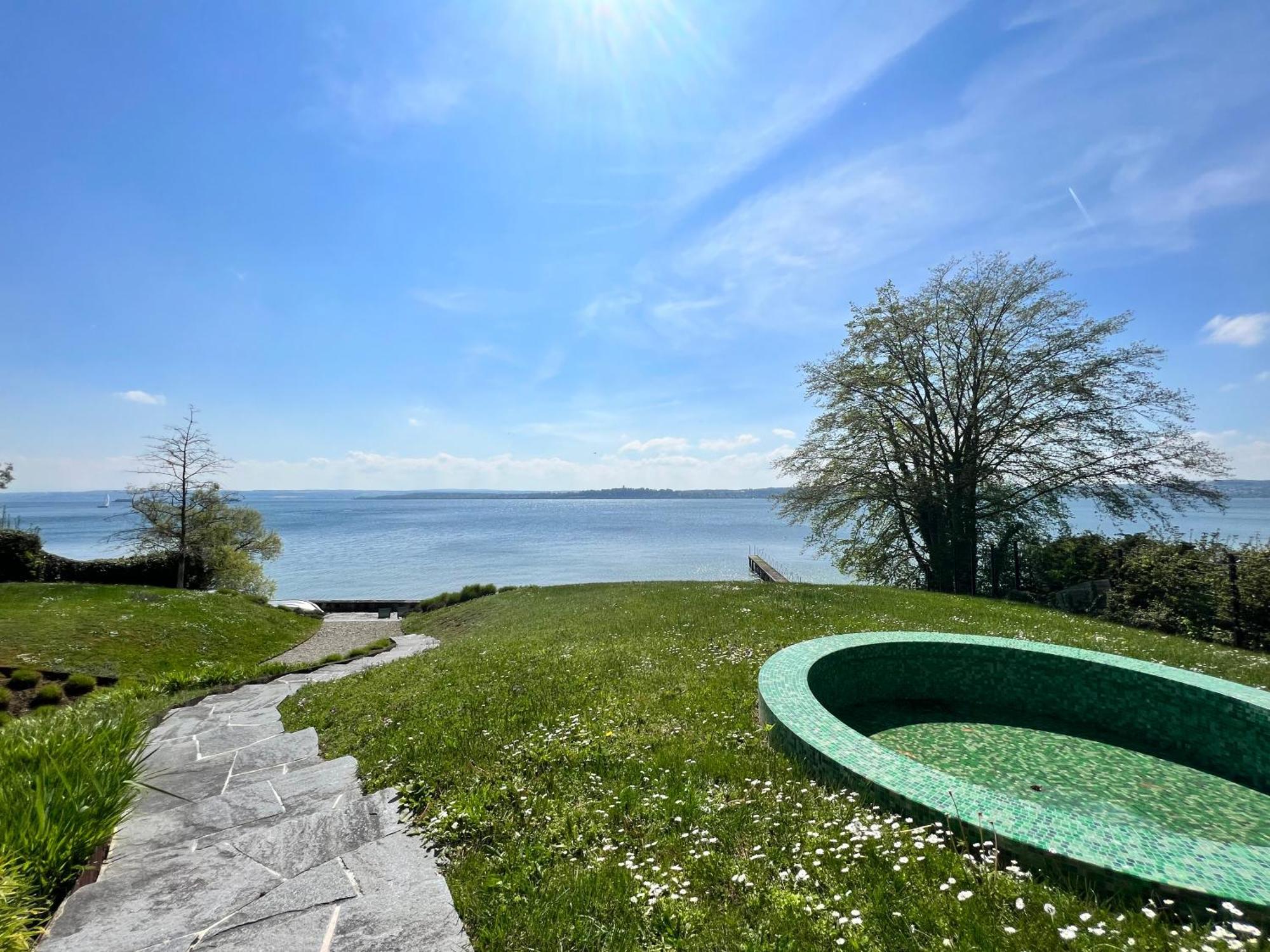 Villa Am See Mit Privatem Seezugang Meersburg Exterior photo